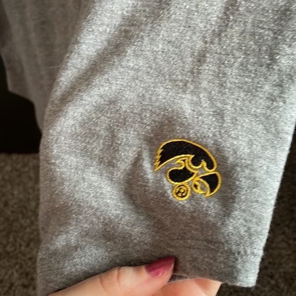 Iowa Hawkeye jersey - Picture 3 of 6